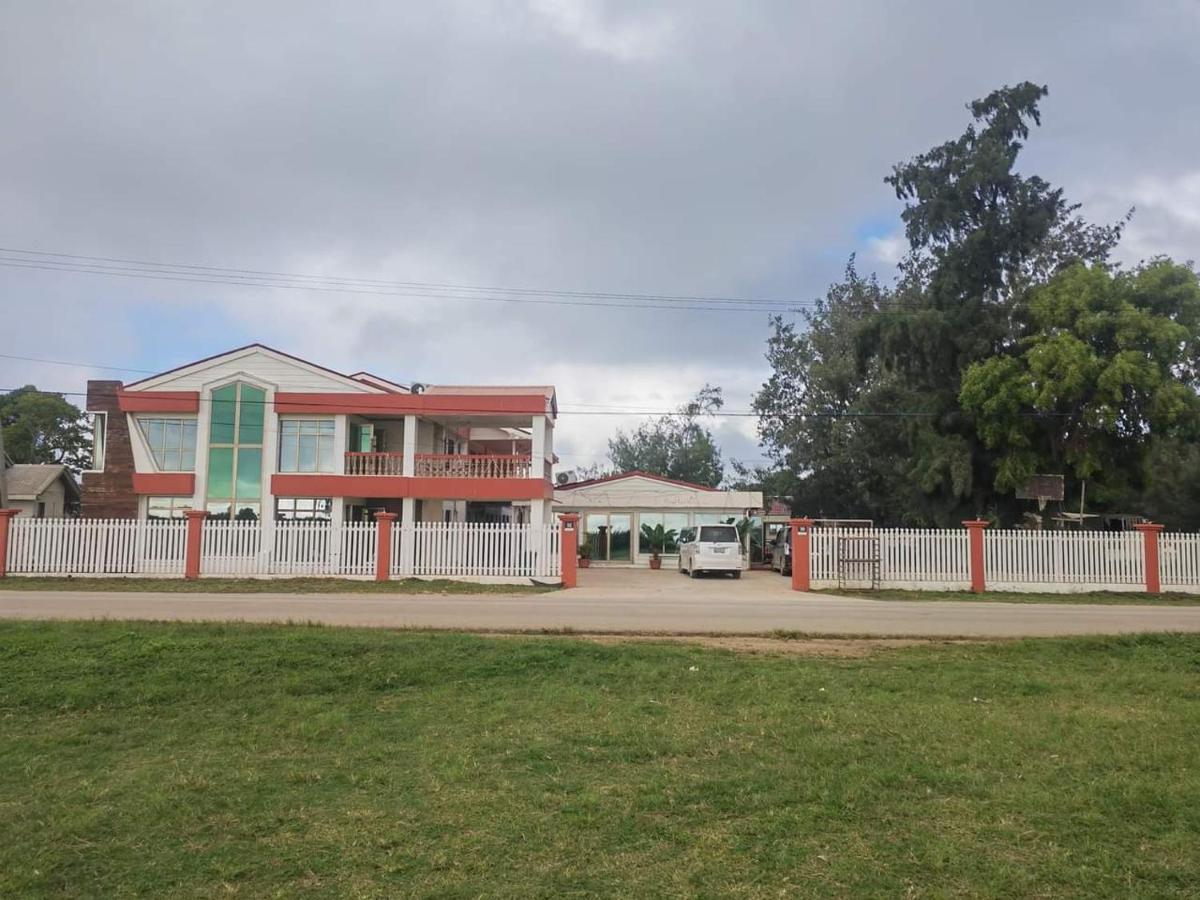 Lata Hotel Nuku'alofa Exteriör bild